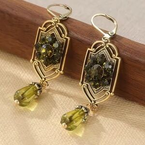 Vintage antique Gold color and Green Drop Earrings